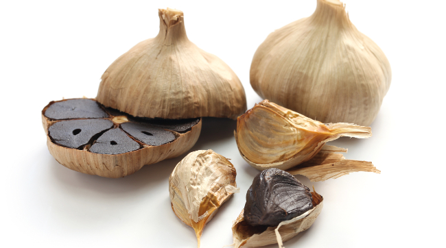 Schwarzer Knoblauch - 3 St&amp;#252;ck ganzer Knoblauch - ca. 150-170 Gramm